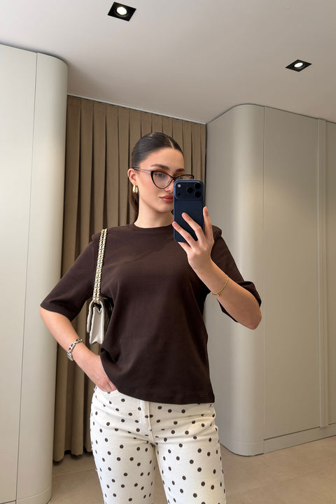 Omuz Vatkalı Premium T-shirt- KAHVERENGİ