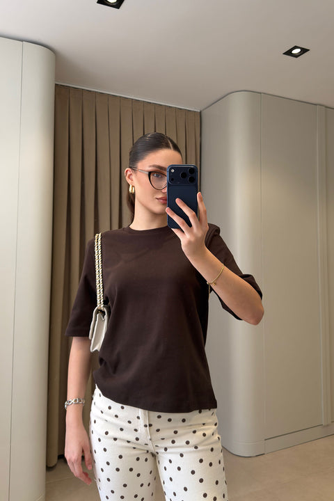 Omuz Vatkalı Premium T-shirt- KAHVERENGİ