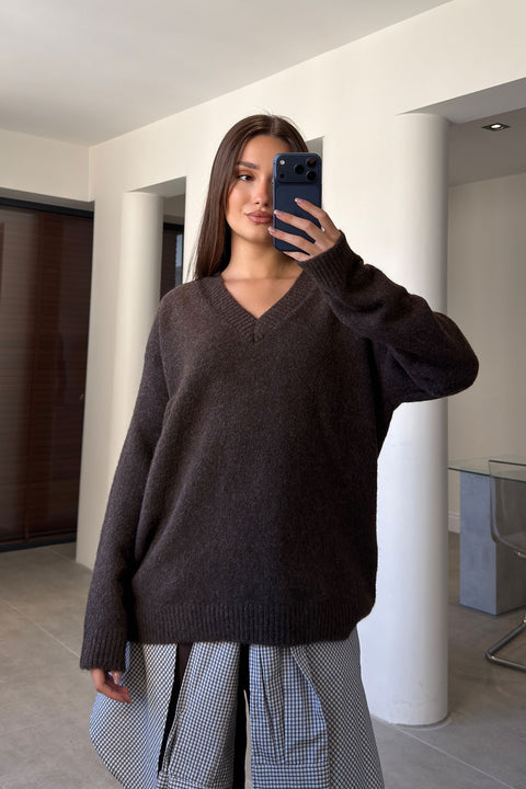 Oversize V Yaka Triko Kazak- KAHVERENGİ